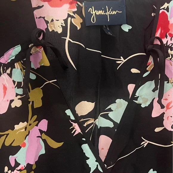 Yumi Kim Black Floral Silk Wrap Dress - Picture 6 of 6